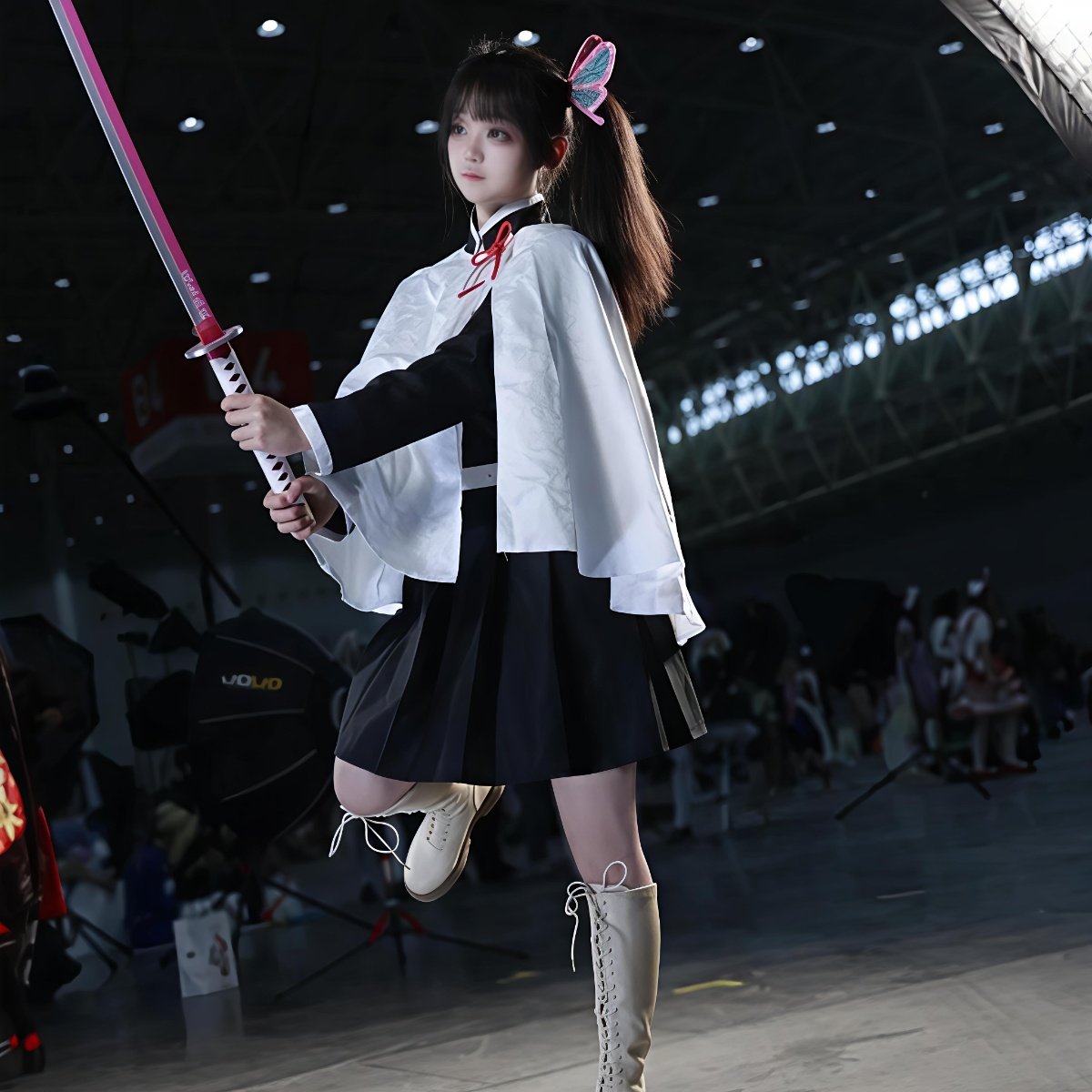 Kanao Tsuyuri cosplay costume worn by model for anime conventions and cosplay photoshoots, Demon Slayer female character cosplay, disfraz cosplay