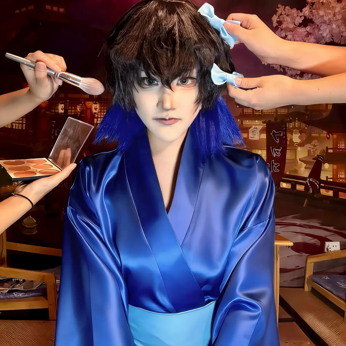 Inosuke Hashibira dark blue oiran cosplay cinematic scene Demon Slayer Kimetsu no Yaiba anime costume realistic traje Inosuke escena