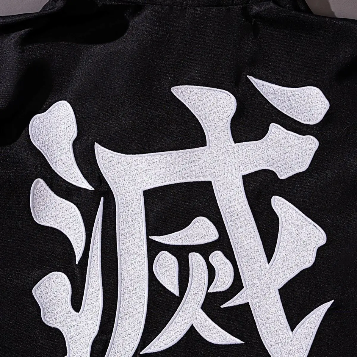 Muichiro Tokito cosplay embroidery close up Demon Slayer costume detail bordado detalle traje anime