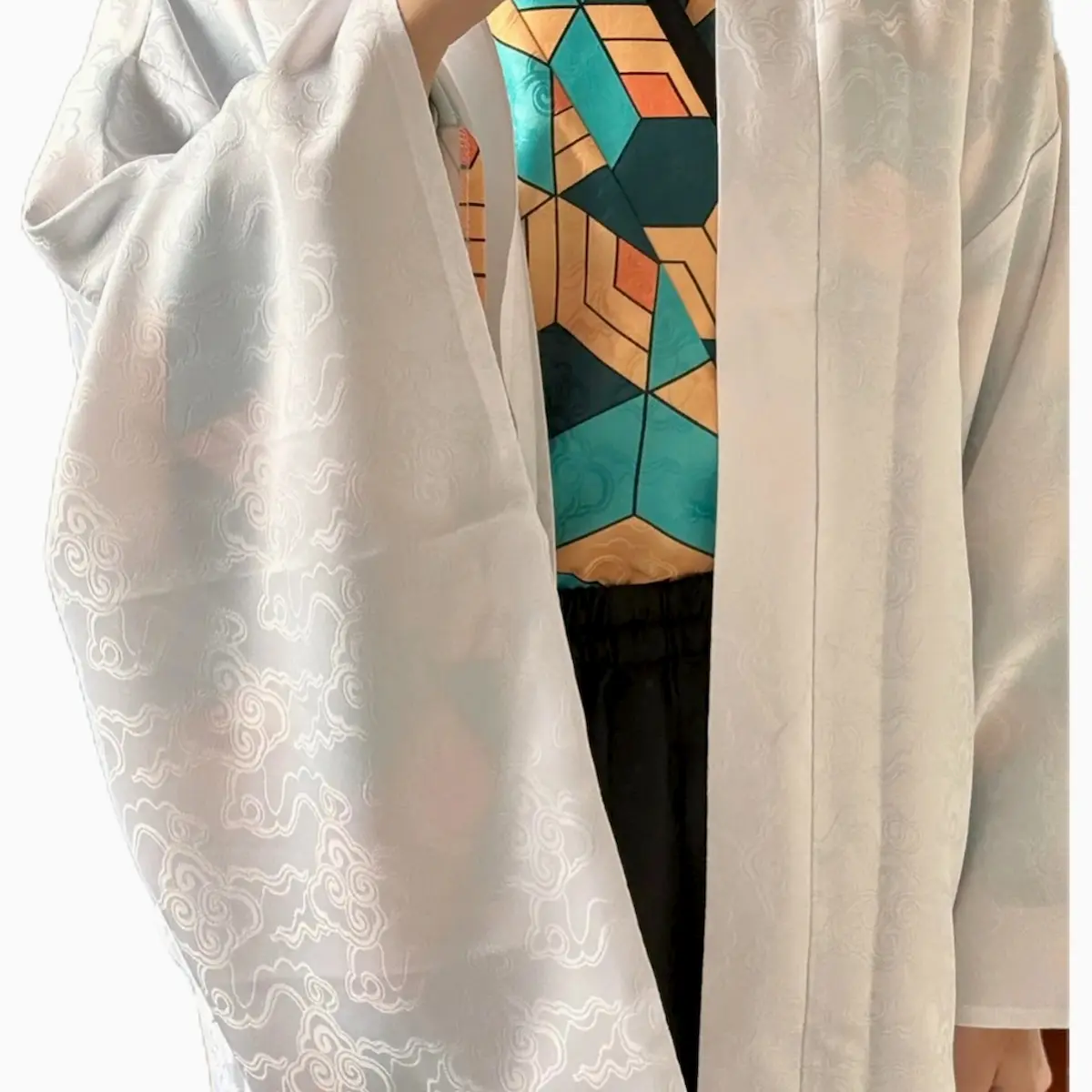 Sabito cosplay costume upper body detail haori and uniform Demon Slayer Kimetsu no Yaiba detalle parte superior traje cosplay Sabito haori uniforme anime